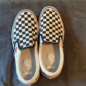 Brand news mens 8.5 checkered vans